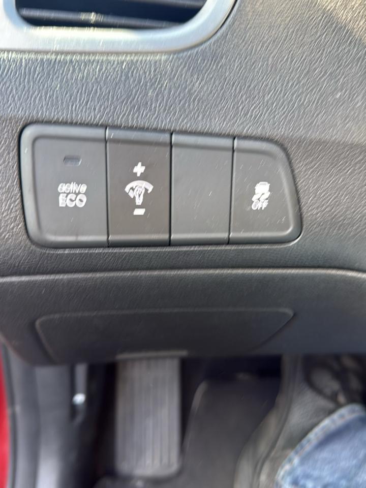 Hyundai Elantra 4dr Sdn Auto Limited (Ulsan Plant) 2012