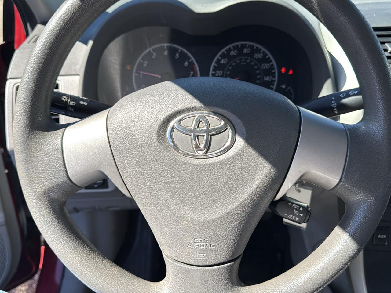 Toyota Corolla 4dr Sdn Man (Natl) 2010