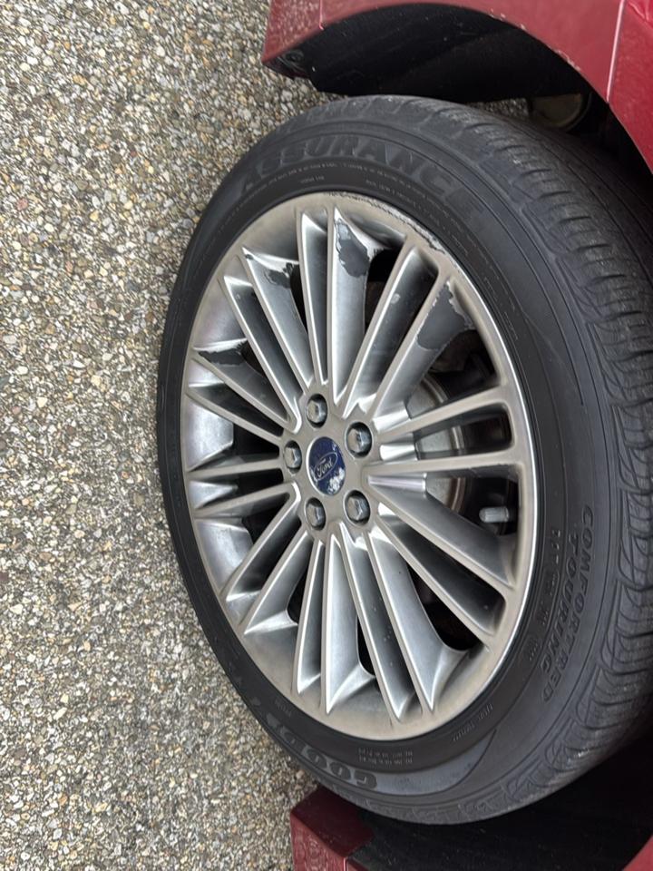 Ford Fusion 4dr Sdn SE FWD 2015
