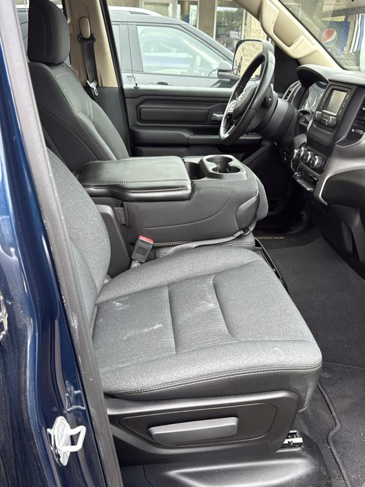 RAM 1500 Tradesman 4x4 Crew Cab 5'7" Box 2019