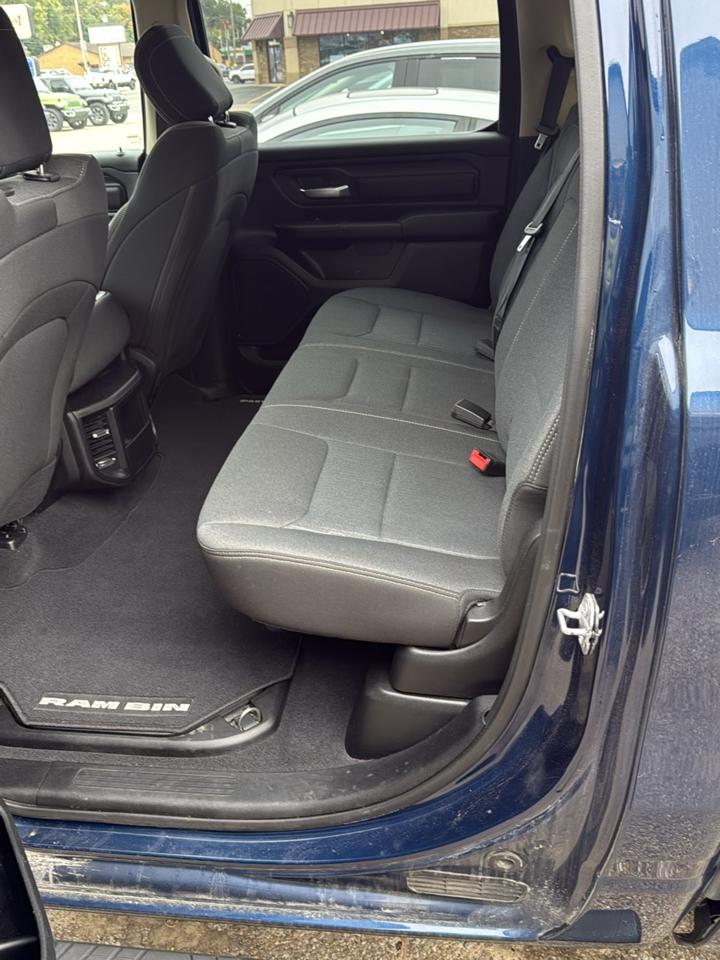 RAM 1500 Tradesman 4x4 Crew Cab 5'7" Box 2019