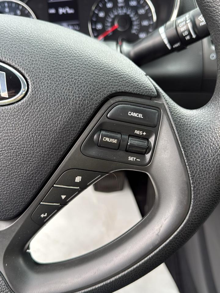Kia Forte LX Auto 2017