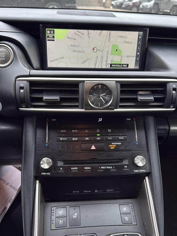 Lexus IS IS 300 AWD 2017
