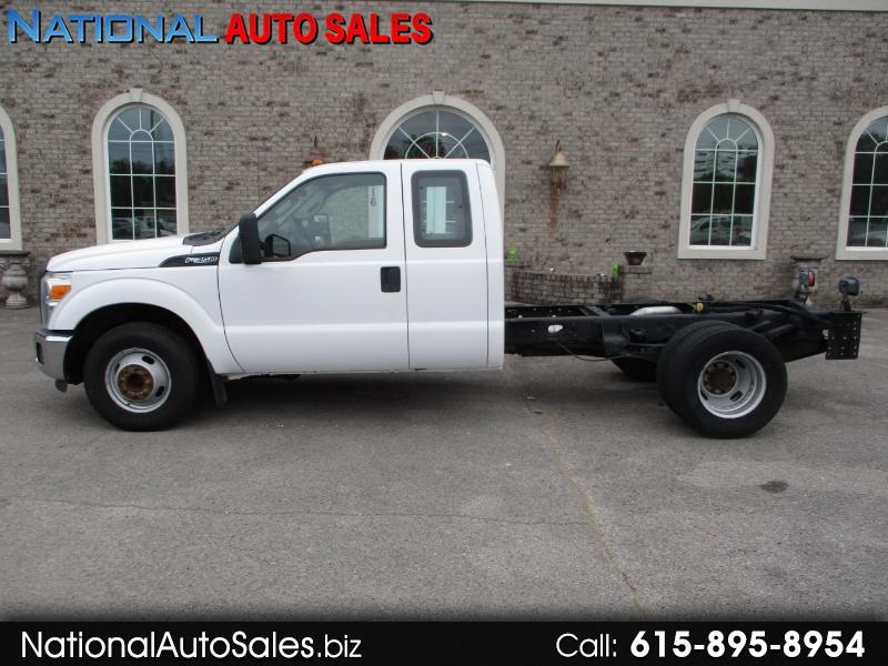 2014 Ford F-350 SD XL SuperCab Long Bed DRW 2WD