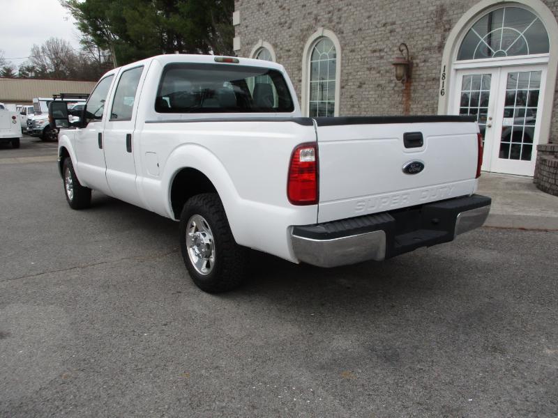 Ford F-250 SD XL Crew Cab 2WD 2012