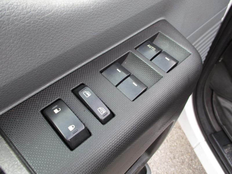 Ford F-250 SD XL Crew Cab 2WD 2012