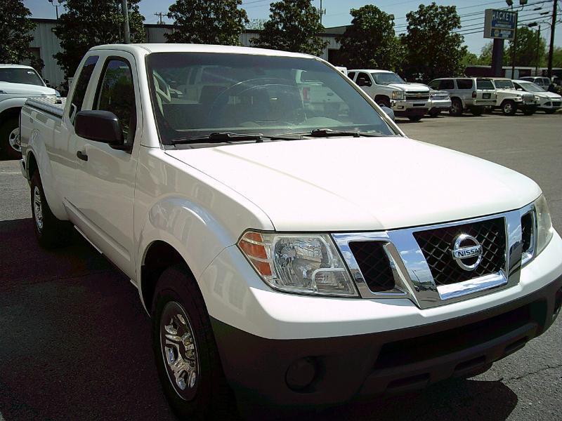 Nissan Frontier S King Cab I4 5AT 2WD 2018