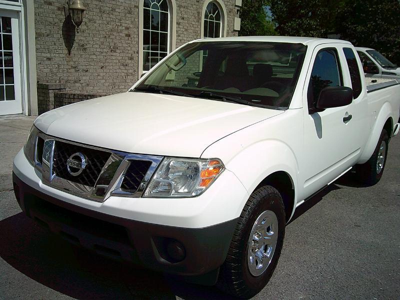 Nissan Frontier S King Cab I4 5AT 2WD 2018