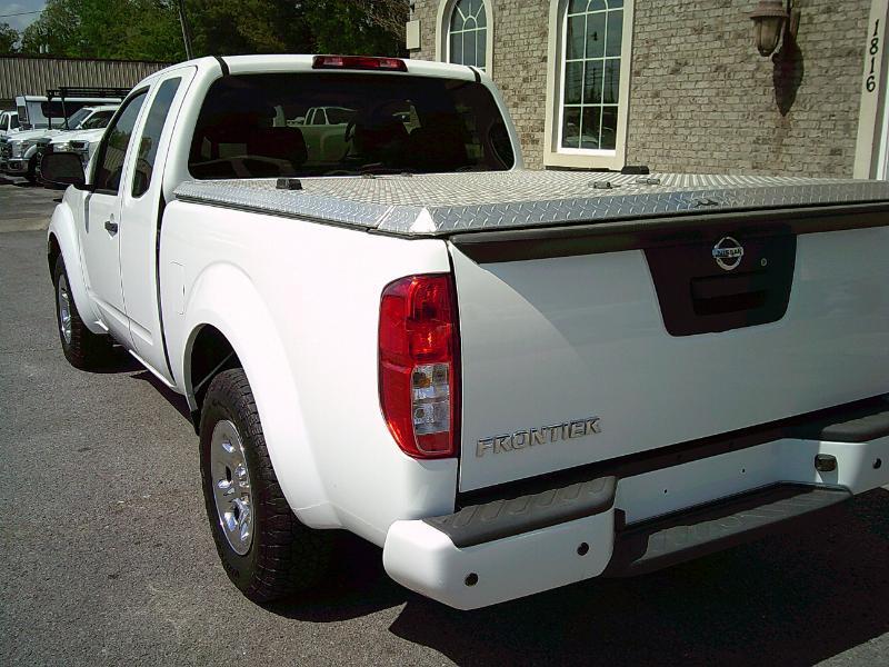 Nissan Frontier S King Cab I4 5AT 2WD 2018