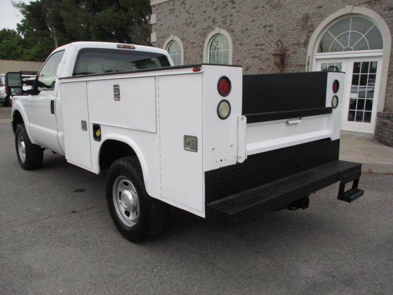 Ford F-250 XL HD Reg. Cab 4WD 2011