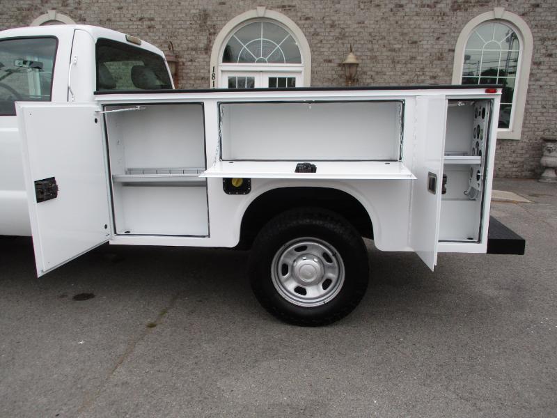 Ford F-250 XL HD Reg. Cab 4WD 2011