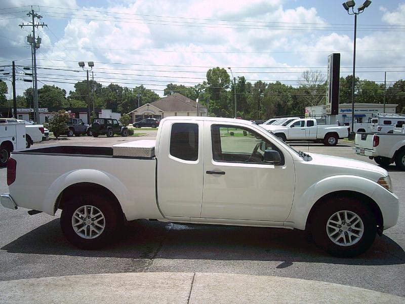 Nissan Frontier SV King Cab I4 5AT 2WD 2019