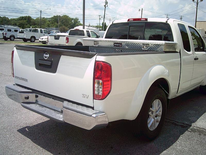 Nissan Frontier SV King Cab I4 5AT 2WD 2019