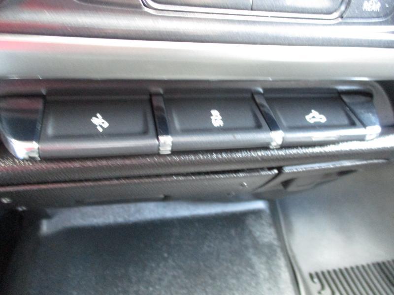 Chevrolet Silverado 3500HD Built After Aug 14  2015
