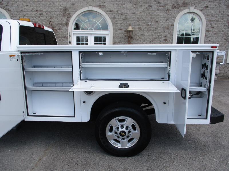 Chevrolet Silverado 3500HD Built After Aug 14  2015