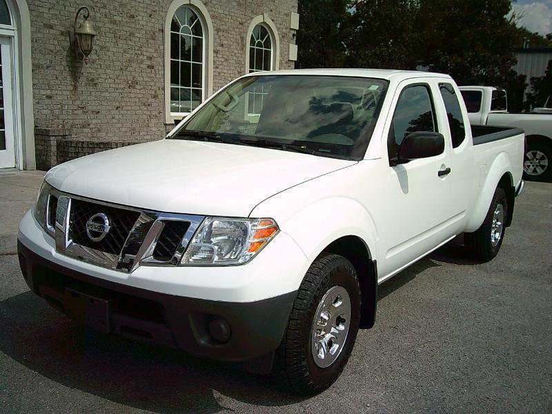 Nissan Frontier S King Cab I4 5AT 2WD 2019
