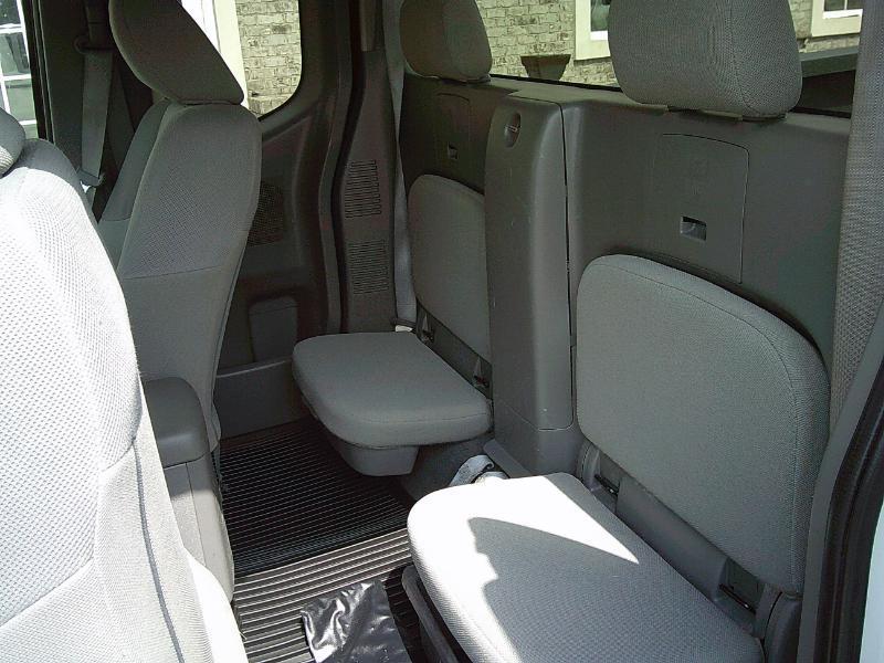 Nissan Frontier S King Cab I4 5AT 2WD 2019
