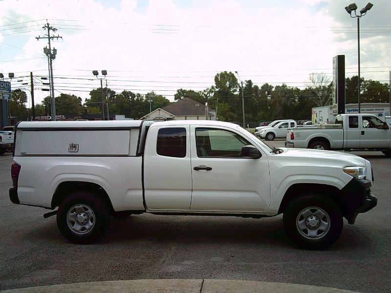 Toyota Tacoma 2WD Access Cab I4 AT SR (Natl) 2020