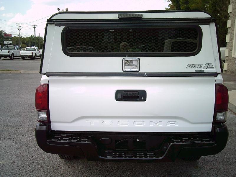 Toyota Tacoma 2WD Access Cab I4 AT SR (Natl) 2020