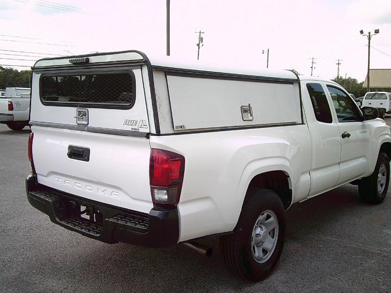 Toyota Tacoma 2WD Access Cab I4 AT SR (Natl) 2020