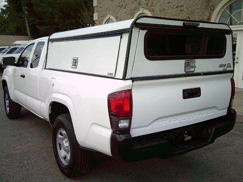 Toyota Tacoma 2WD Access Cab I4 AT SR (Natl) 2020