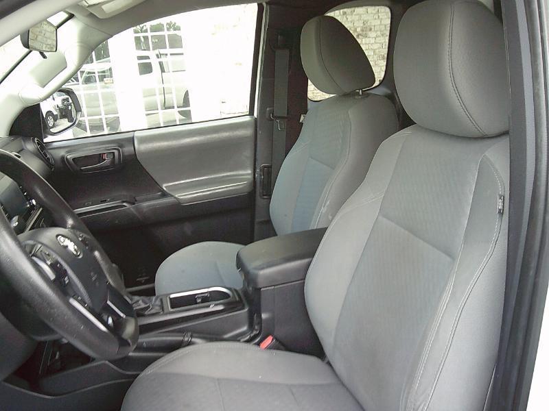 Toyota Tacoma 2WD Access Cab I4 AT SR (Natl) 2020