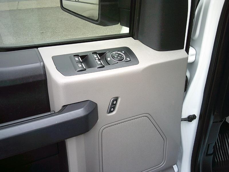 Ford F-150 XL SuperCab 6.5-ft. Bed 2WD 2020