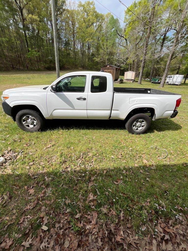 Toyota Tacoma SR5 Access Cab I4 6AT 2WD 2016