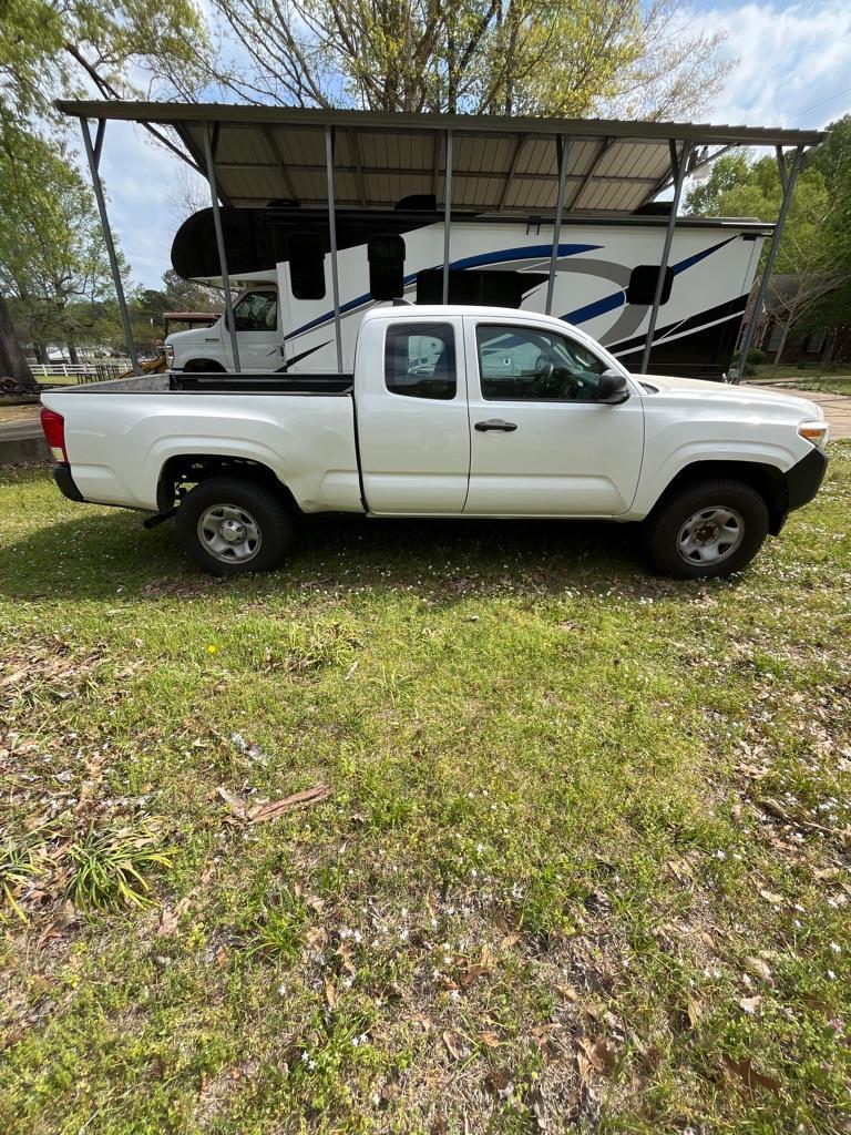 Toyota Tacoma SR5 Access Cab I4 6AT 2WD 2016