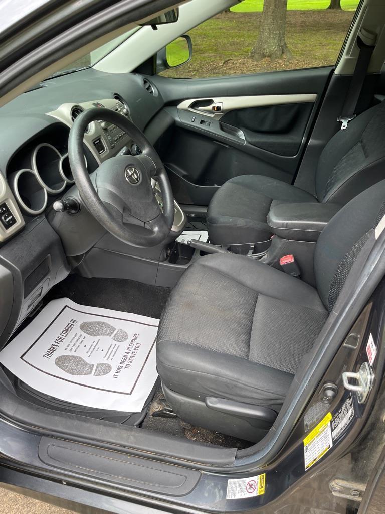 Toyota Matrix Base 4-Speed AT 2009
