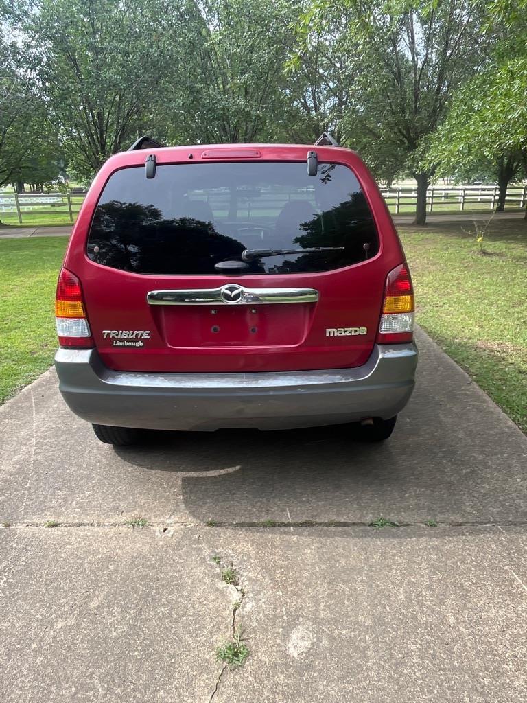 Mazda Tribute  2004