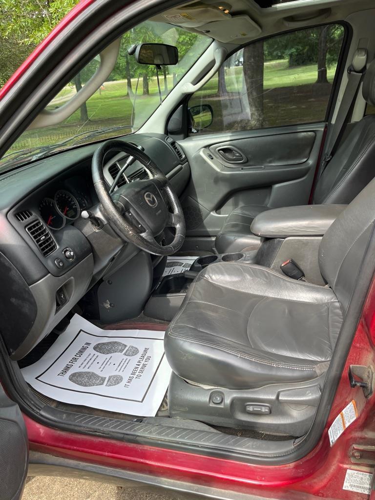 Mazda Tribute  2004