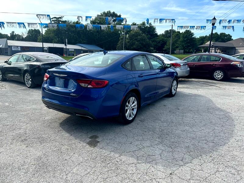 2016 Chrysler 200 S photo 3
