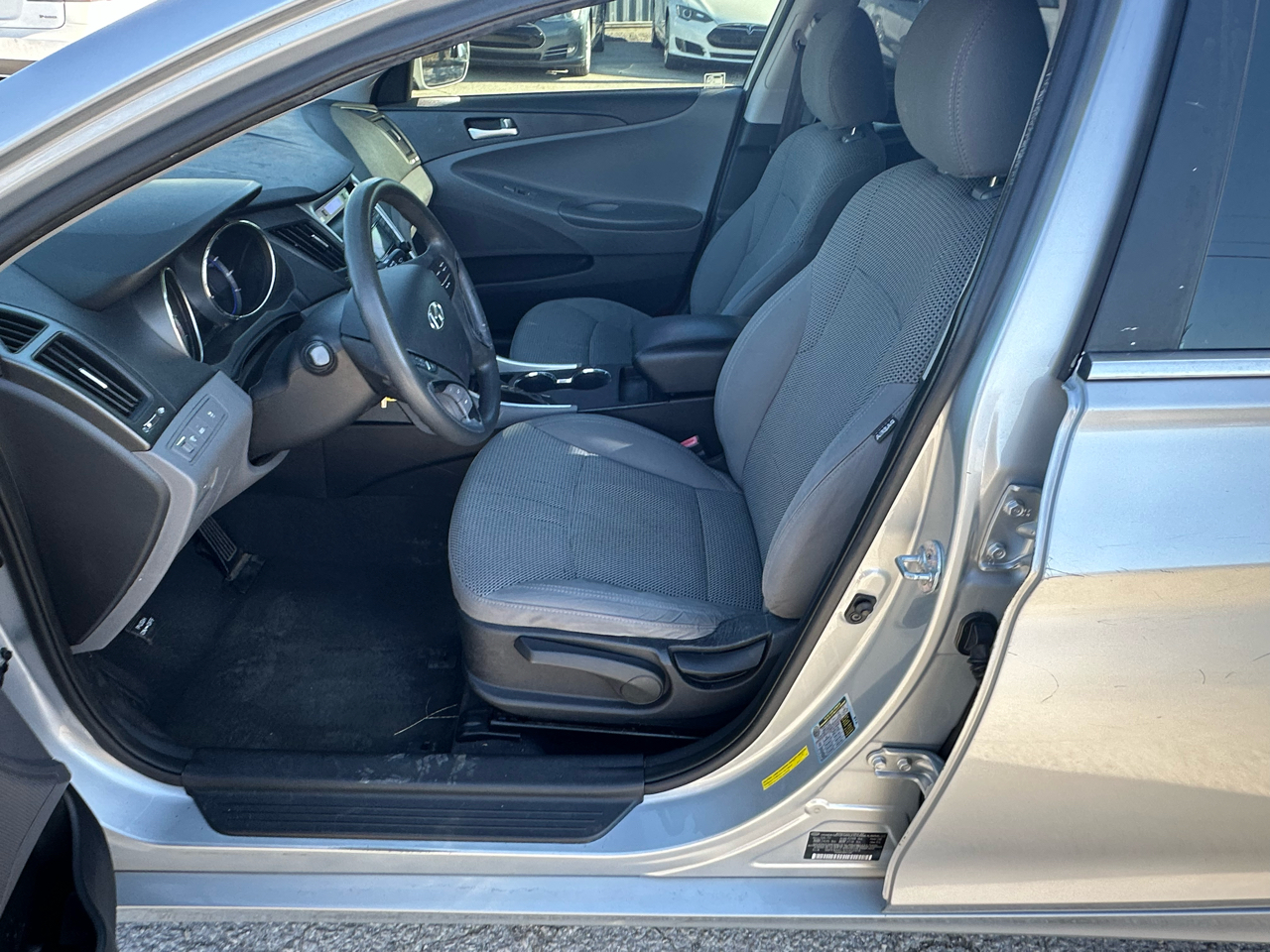 Hyundai Sonata GLS Manual 2012