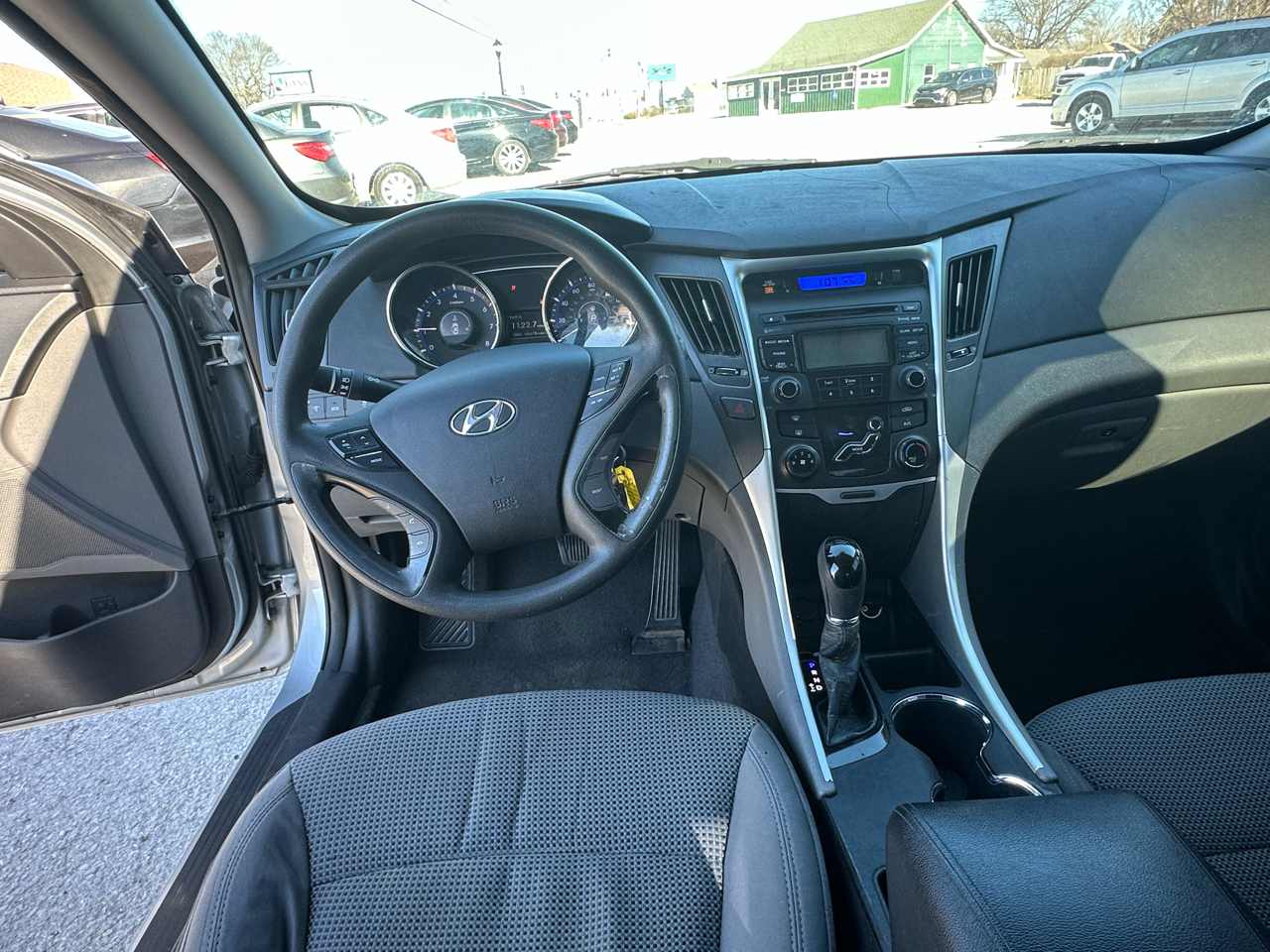 Hyundai Sonata GLS Manual 2012