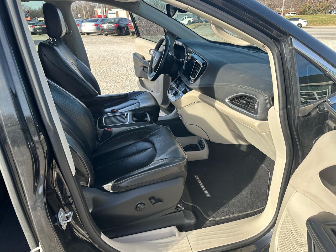 Chrysler Pacifica Limited 2018