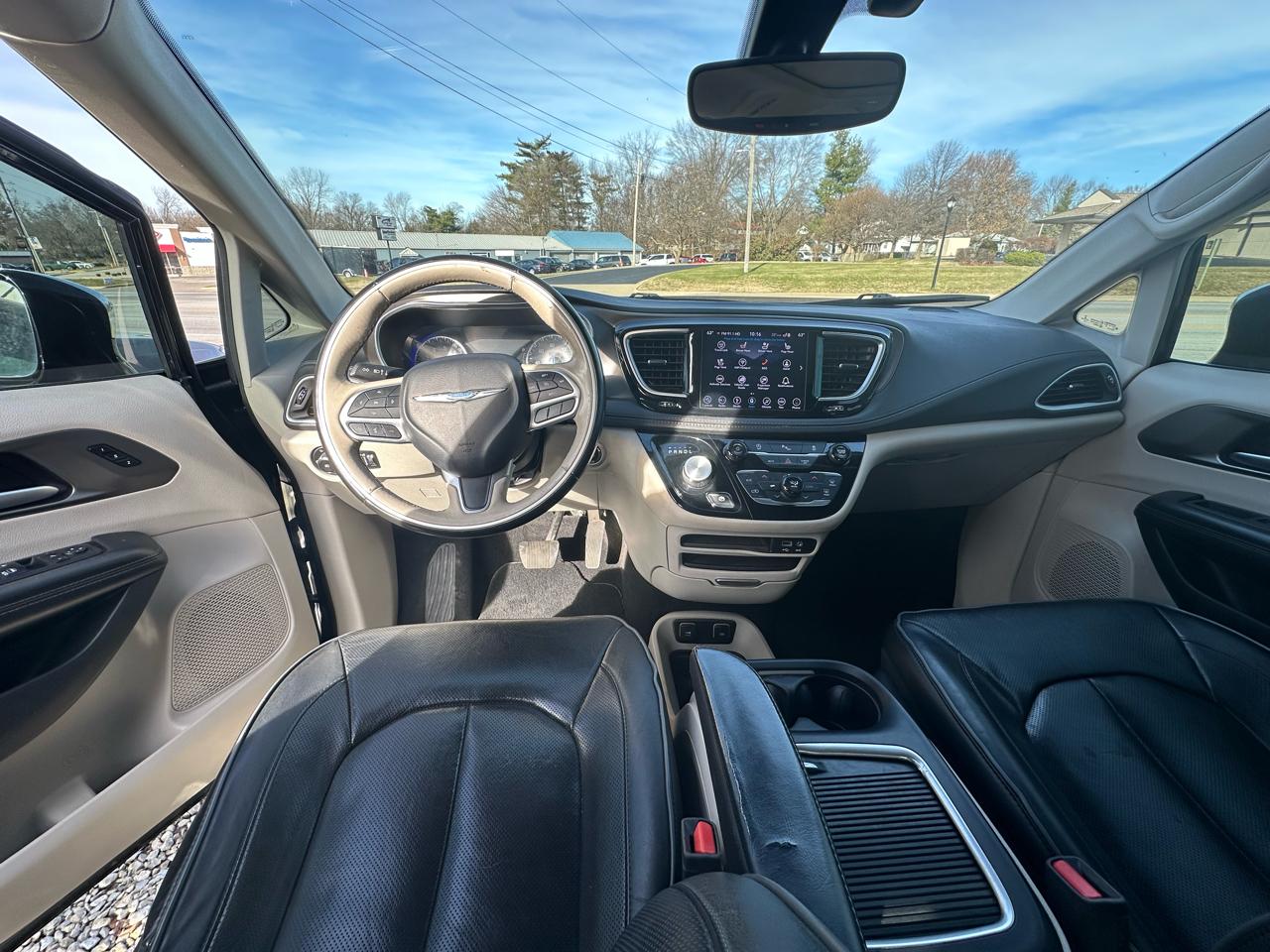 Chrysler Pacifica Limited 2018