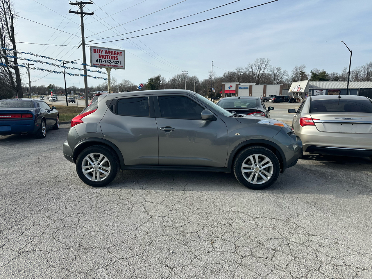 Nissan Juke S FWD 2012