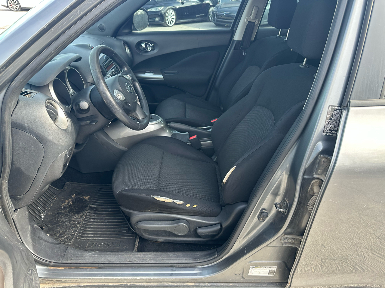 Nissan Juke S FWD 2012