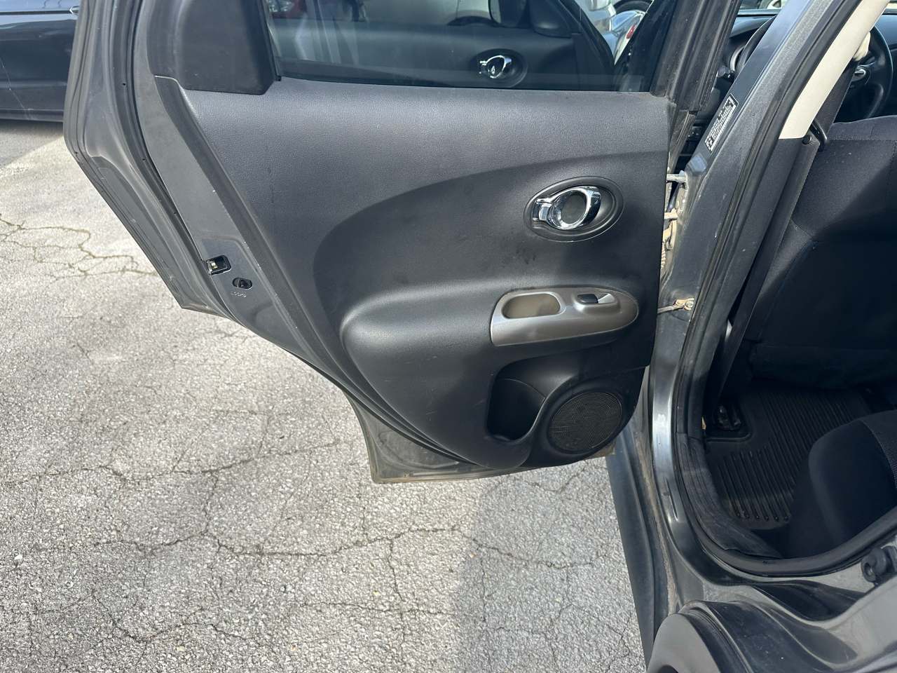 Nissan Juke S FWD 2012