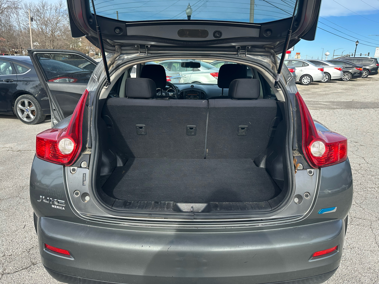 Nissan Juke S FWD 2012