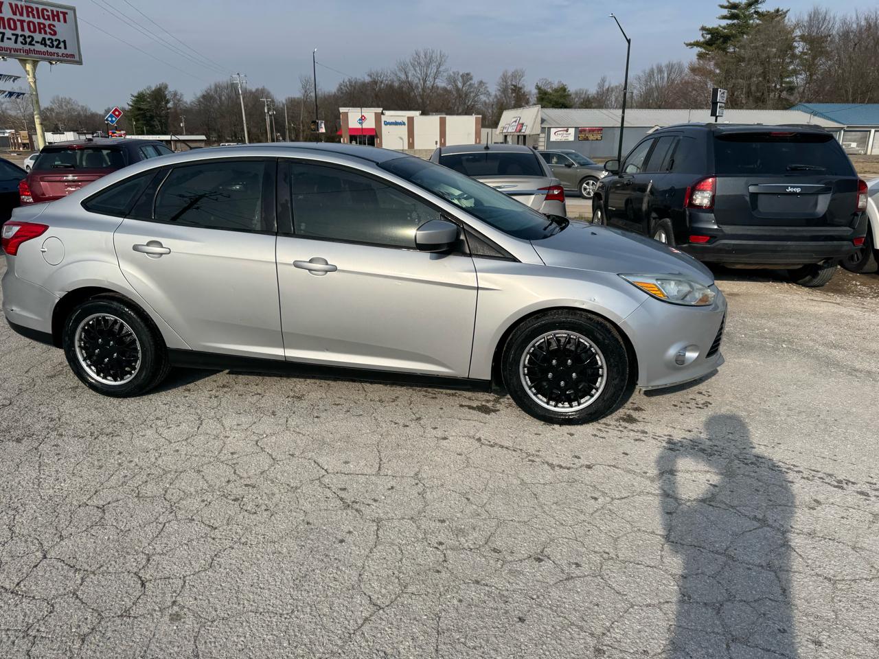 Ford Focus SE Sedan 2012