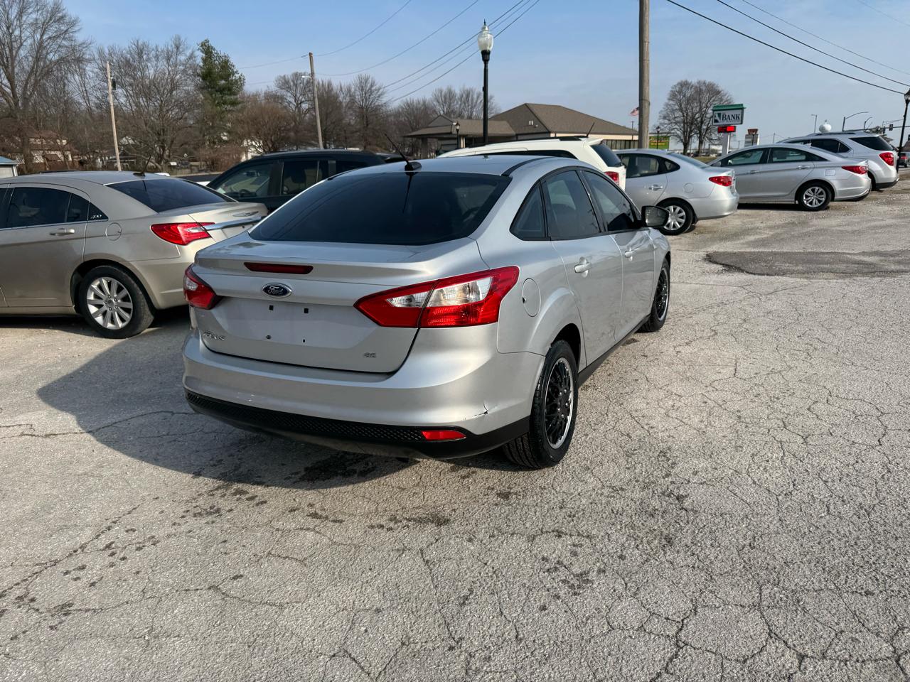 Ford Focus SE Sedan 2012