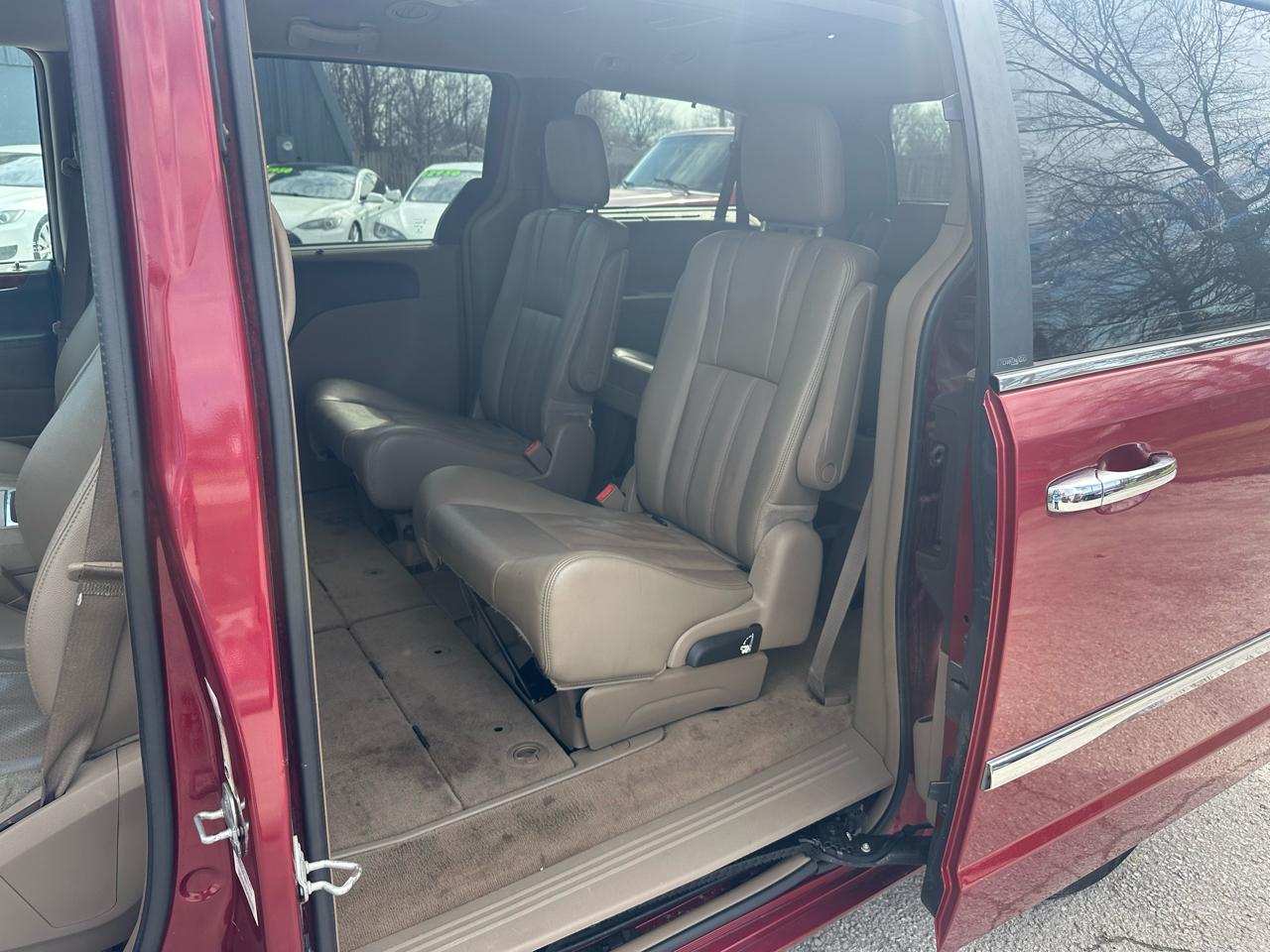 Chrysler Town & Country Touring-L 2014