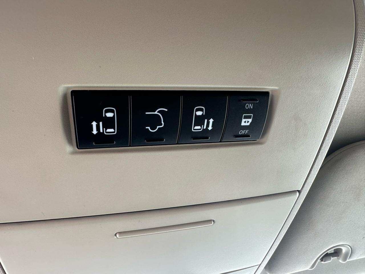 Chrysler Town & Country Touring-L 2014