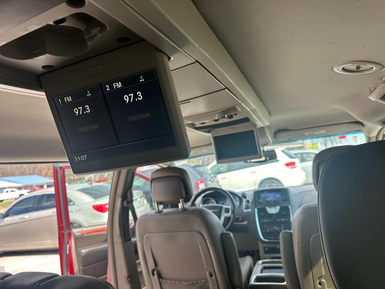 Chrysler Town & Country Touring-L 2014