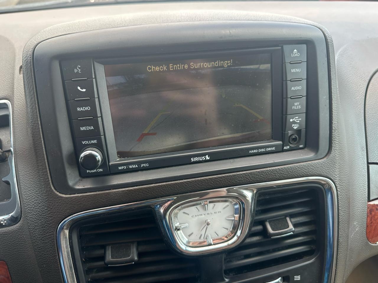 Chrysler Town & Country Touring-L 2014