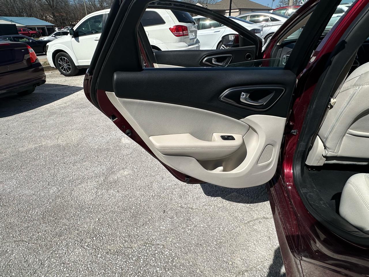 Chrysler 200 Limited 2015