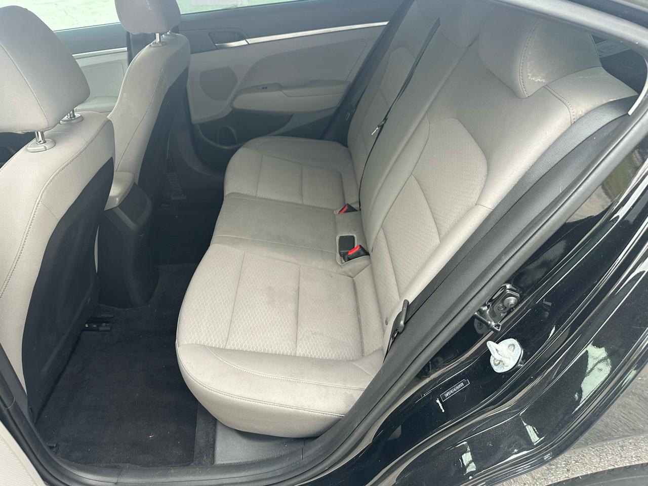 Hyundai Elantra SE 4D Sedan 2020