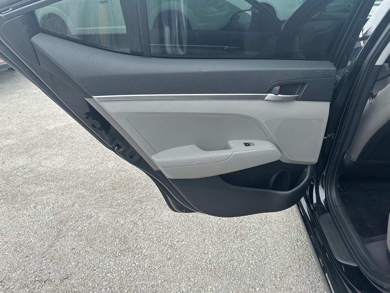 Hyundai Elantra SE 4D Sedan 2020